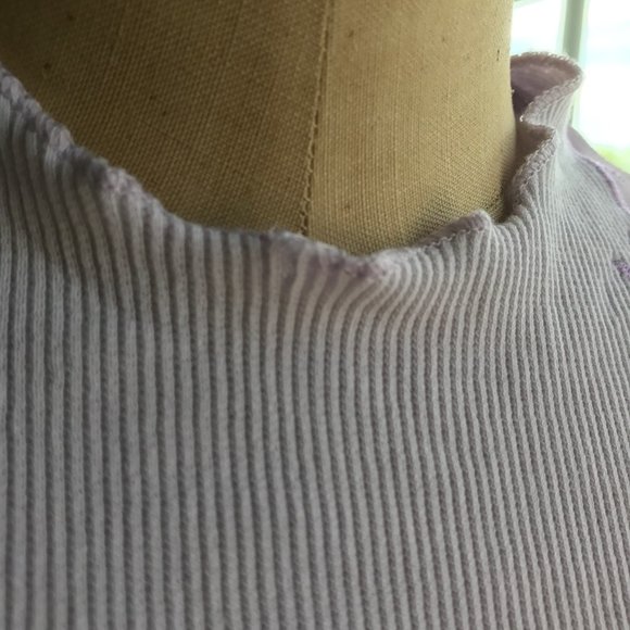 Lavender Lace Shouldered Knit Top - Picture 5 of 8